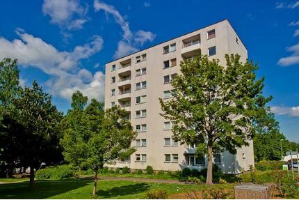 Gemütliche und renovierte 2,5-Zimmer-Wohnung mit Balkon in Schildesche! - Bielefeld