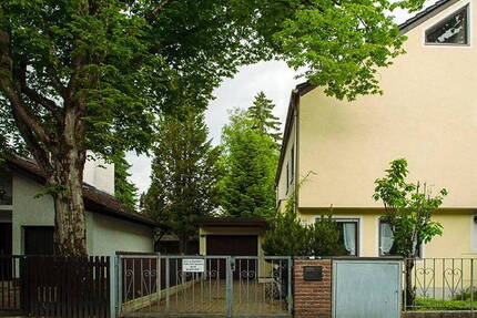 Doppelhaushälfte mit 5 Zimmern in München-Trudering