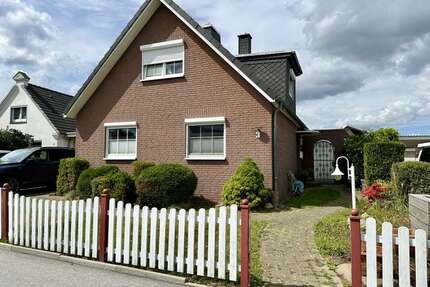 Haus zum Kaufen in Lübeck Travemünde 620.000,00 € 154 m² - Lübeck / Travemünde
