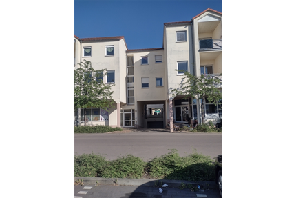 2-Zimmer-Wohnung im 1. OG mit Einbauküche - Coswig