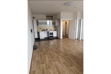 1zimmer Wohnung Spandau - 800,00&nbsp;EUR Kaltmiete, ca.&nbsp; 40,00&nbsp;m&sup2; in Berlin (PLZ: 12249) Lankwitz