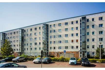 Wohnung zum Mieten in Rostock 560,00 € 67.86 m²