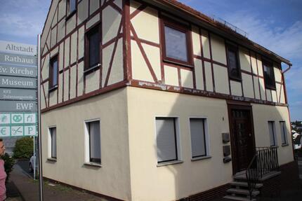 Modernisiertes Zweifamilienhaus mit neuer Gasheizung - Battenberg (Eder)