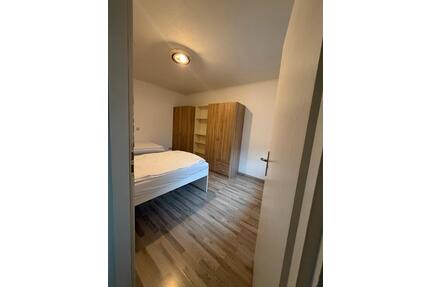 Unterkunft für Firmen Monteure - 2.500,00&nbsp;EUR Kaltmiete, ca.&nbsp; 60,00&nbsp;m&sup2; in Hürth (PLZ: 50354)