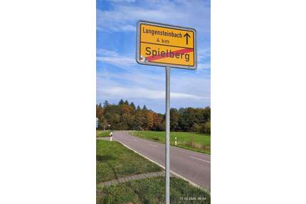 3 Bauplätze für 3 Kettenhäuser - einzeln oder zusammen - Karlsbad Spielberg