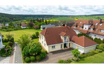 Haus zum Kaufen in Emskirchen 1.179.000,00 € 240 m²