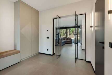 Haus zum Kaufen in Falkensee 1.650.000,00 € 220 m²