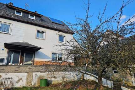 Solide Doppelhaushälfte zum selbst verwirklichen! - Sonnefeld Gestungshausen