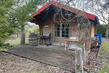 Wochenendgrundstück zu verpachten-mit Blockhütte und Baumbestand - Arnstein