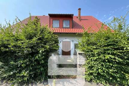 Haus zum Kaufen in Hof 250.000,00 € 157.53 m²