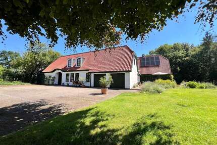 Haus zum Kaufen in Südergellersen OT Heiligenthal 1.750.000,00 € 300 m²