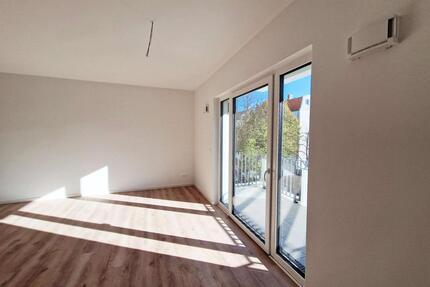 Moderne 1-Zimmer-Wohnung mit Balkon in Berlin Mariendorf