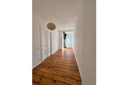 Zwischenmiete: helle Wohnung mit Balkon (15.05.–31.07.) - Berlin Tempelhof-Schöneberg