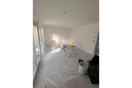 RMH zu Vermieten - 1.070,00&nbsp;EUR Kaltmiete, ca.&nbsp; 110,00&nbsp;m&sup2; in Sande (PLZ: 26452)