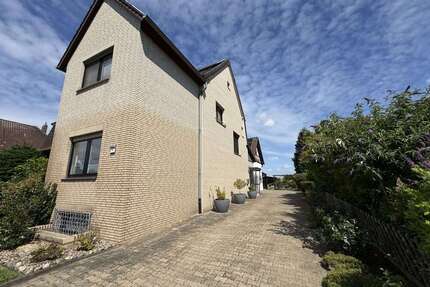 Haus zum Kaufen in Ilsede 289.000,00 € 149 m²