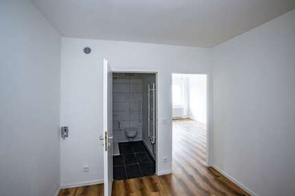 Wohnung zum Mieten in Berlin 637,28 € 54.45 m²