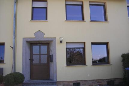 Doppelhaushälfte zu vermieten - 350,00&nbsp;EUR Kaltmiete, ca.&nbsp; 90,00&nbsp;m&sup2; in Morbach (PLZ: 54497)