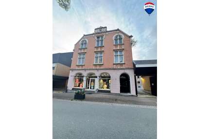 Haus zum Kaufen in Bad Salzuflen 289.999,00 € 245 m²