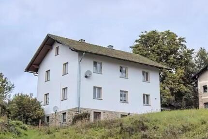 4,5-Zimmer-Wohnung in 93462 Lam