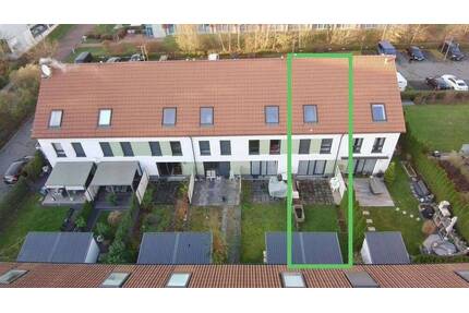 Leerstehendes Reihenmittelhaus mit Garten, EBK, 141m2 Wohnfläche auf 3 Etagen + 2 Stellplätze! - Hannover_Kreis Bledeln