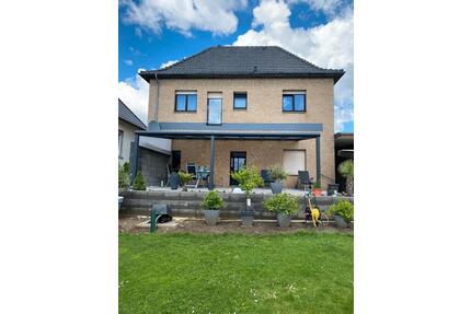 Zweifamilienhaus zum Verkauf in Löhne