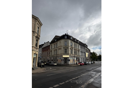 Haus zum Kaufen in Essen 610.000,00 € 690 m²
