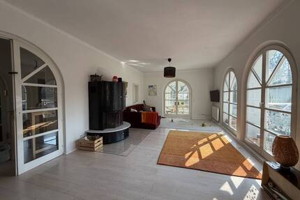 Großzügige Wohnung mit Vintage-Charakter - Erlangen Burgberg