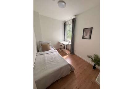 Wohnung zum Mieten in Frankfurt am Main 490,00 € 9 m²