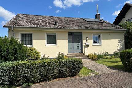 Einfamilienhaus ruhige Lage mit Einliegerw. in Warstein Allagen