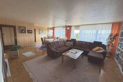 Wohnung zum Kaufen in Leonberg-Höfingen 295.000,00 € 142 m²