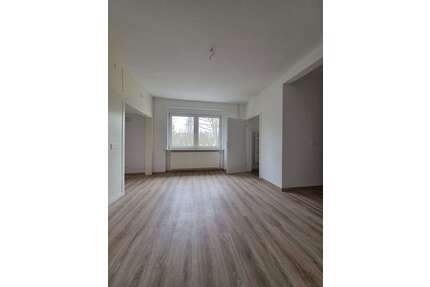 Wohnung zum Mieten in Wolfen 194,25 € 25.9 m²