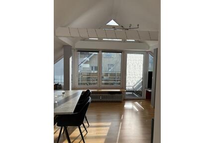 Charmante 2,5-Zimmer-Dachgeschosswohnung mit Westbalkon–vermietet - Kempten (Allgäu)