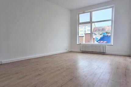 Frisch renovierte 4 Zimmer Wohnung mit Einbauküche in Fürstenwalde - Fürstenwalde (Spree)