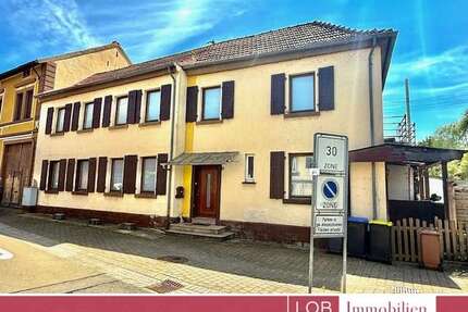 Haus zum Kaufen in Hochstätten 130.000,00 € 142.91 m²