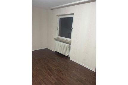 Zimmer in Linden zu vermieten - 370,00&nbsp;EUR Kaltmiete, ca.&nbsp; 15,00&nbsp;m&sup2; in Linden (PLZ: 35440)