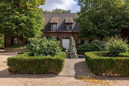 Haus zum Kaufen in Schermbeck 2.795.000,00 € 563 m²