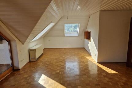 Helle 3,5 Zimmer Wohnung in Seelbach