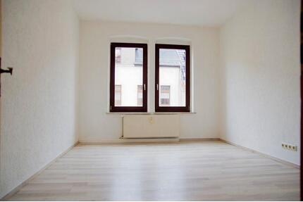 3-Raum Wohnung mit Balkon - 690,00&nbsp;EUR Kaltmiete, ca.&nbsp; 82,00&nbsp;m&sup2; in Altenburg (PLZ: 04600)