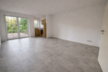 Schöne 2-Zimmer-Wohnung mit Terrasse & Stellplatz in ruhiger Lage - Wandlitz