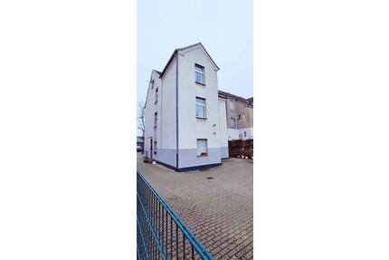 Attraktive Kapitalanlage in Marl - Mehrfamilienhaus mit Garagen