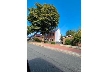 Haus zur Miete - 1.300,00&nbsp;EUR Kaltmiete, ca.&nbsp; 140,00&nbsp;m&sup2; in Brunsbüttel (PLZ: 25541)