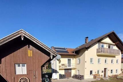 Gelegenheit: Saniertes Mehrfamilienhaus in ruhiger Lage, gute Mieteinnahmen garantiert! - Fridolfing