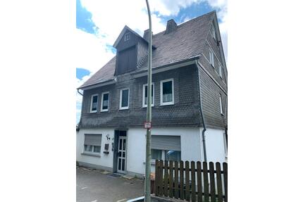 Einfamilienhaus - 219.000,00&nbsp;EUR Kaufpreis, ca.&nbsp; 200,00&nbsp;m&sup2; in Schmallenberg (PLZ: 57392)
