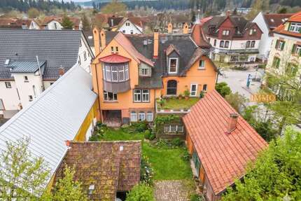 Haus zum Kaufen in Königsfeld im Schwarzwald 480.000,00 € 472 m²