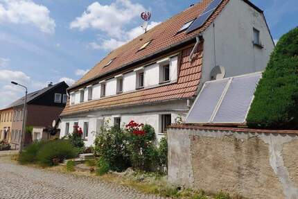 Mehrgenerationenhaus mit großem Grundstück zu verkaufen! *Pool* *Garage* *Einliegerwohnung* - Nünchritz Merschwitz