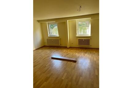 2 ZKB-Wohnung ab 01.03.2026 – Uninähe - Homburg