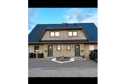 Modernes Doppelhaus , 2 Doppelhaushälften - Papenburg