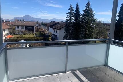 2 Zimmer Wohnung: Erstbezug nach Sanierung - Ainring