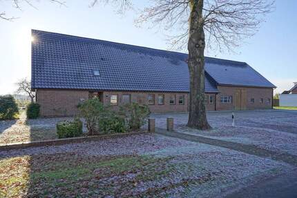 Volksbank Immobilien: Leben im Grünen - Resthof mit viel Platz! - Geestland Ankelohe