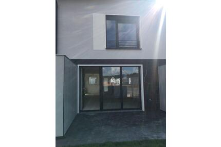 Haus Erstbezug 5,5 ZKB Neubau mit Garten nähe Uni - Stuttgart Birkach